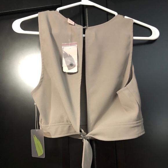 Forever 21 Open Back Tank Top - Picture 2 of 2